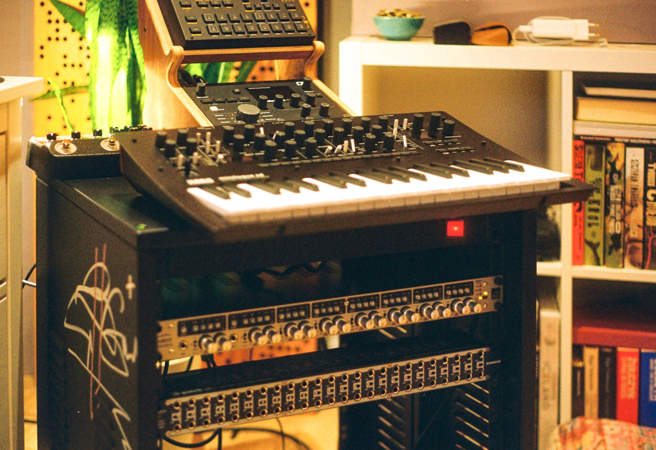 sound rack - with equipment